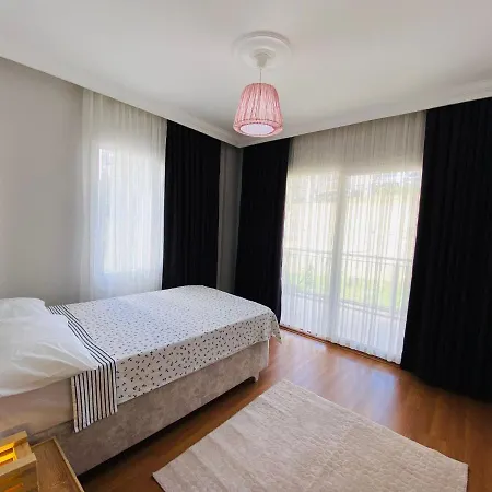 Merkezde 3+1 Deniz Manzarali Konsept Appartement *