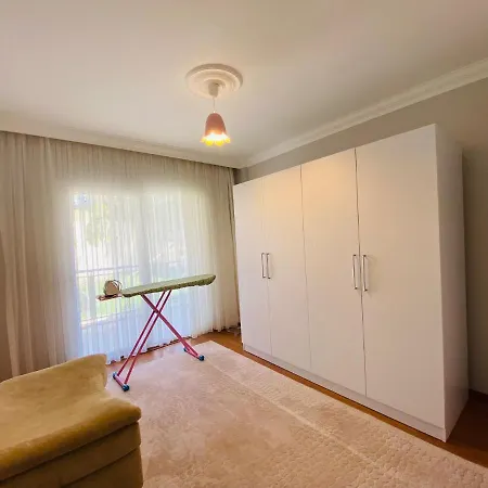 Appartement Merkezde 3+1 Deniz Manzarali Konsept Kuşadası