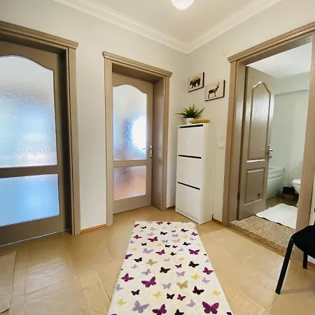 Merkezde 3+1 Deniz Manzarali Konsept Apartament
