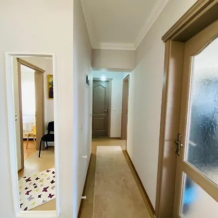 Merkezde 3+1 Deniz Manzarali Konsept Apartament *